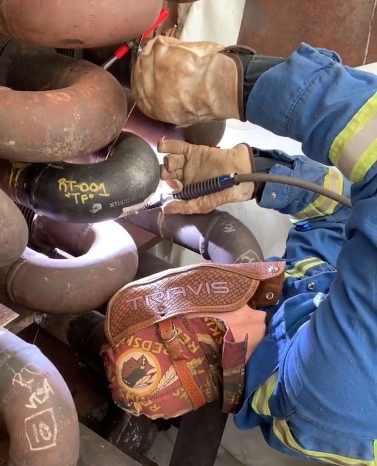 Travis Field welding between closely spaced pipe fittings